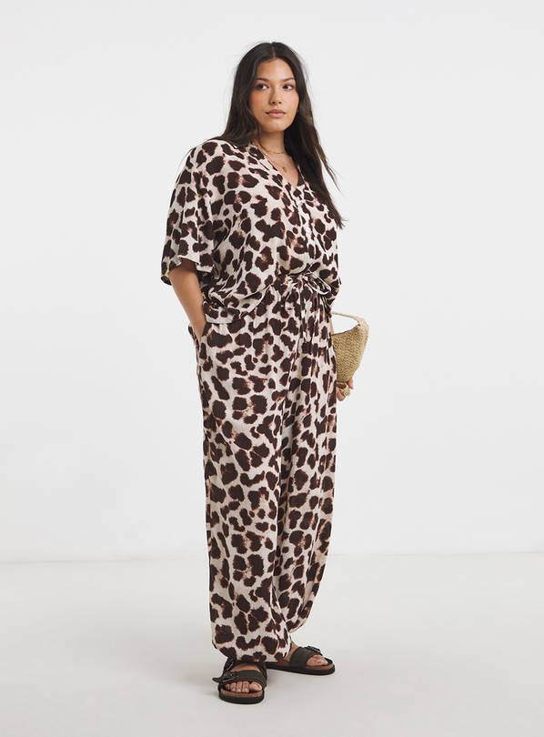 SIMPLY BE Animal Print Crinkle Revere Shirt 24